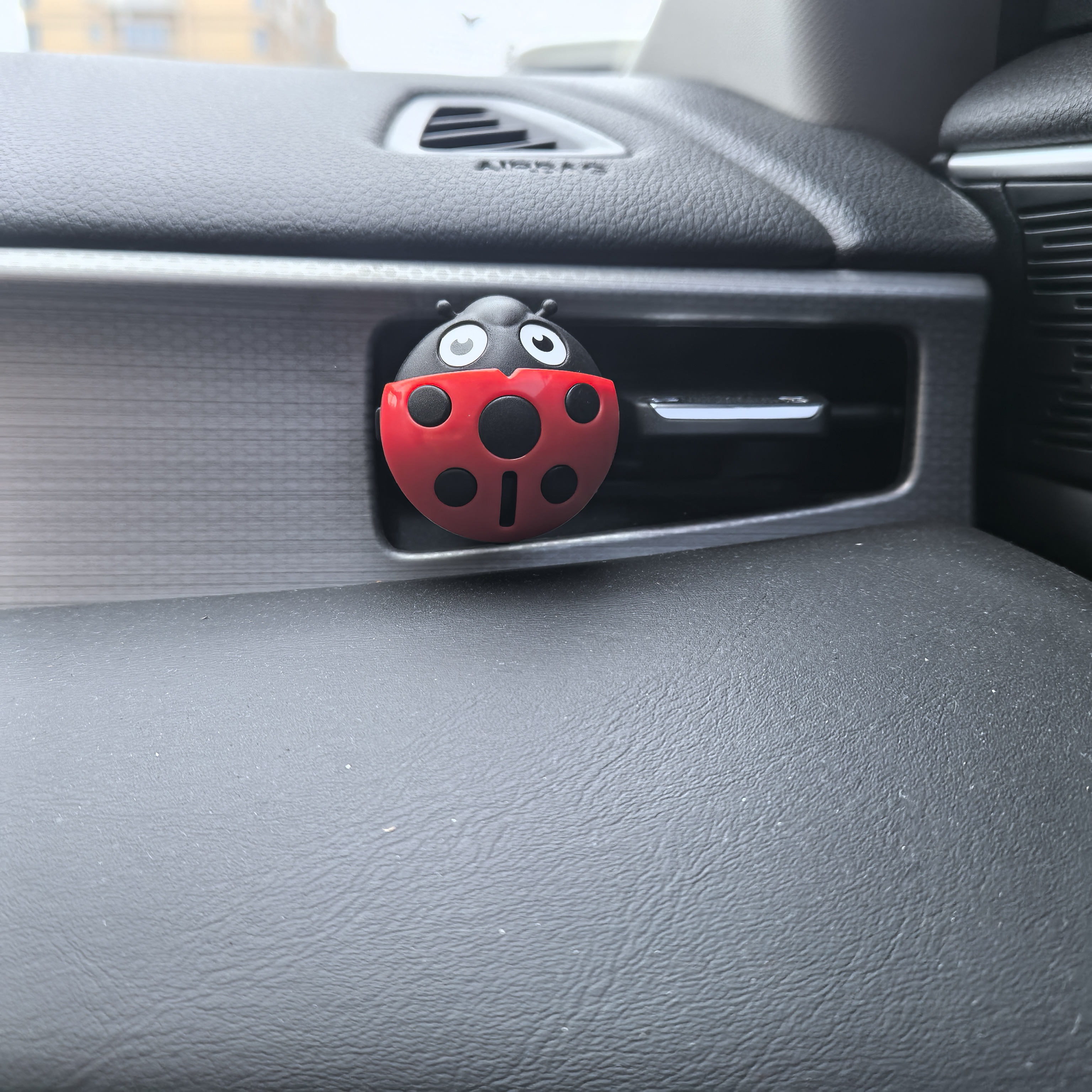 membrane vent air freshener for car